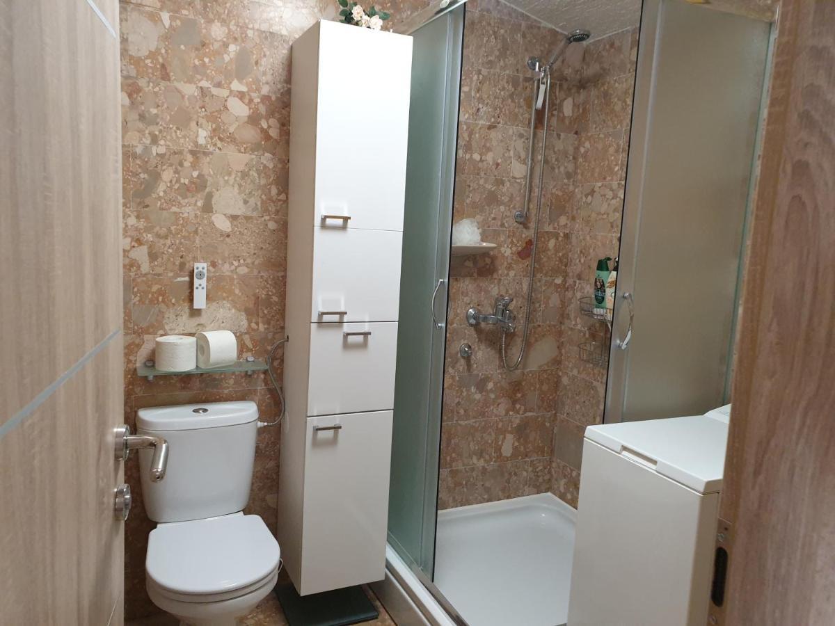 Apartman Anabella 로바니스카 외부 사진
